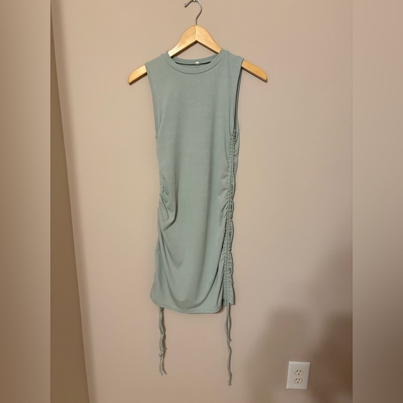 Amazon Women's Sage Green Sleeveless Ruched Bodycon Mini Dress Size S - Picture 2 of 4